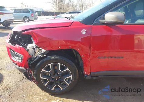 2020 Jeep Compass Trailhawk 4X4 z USA, uszkodzony, nr VIN 3C4NJDDB8LT155733